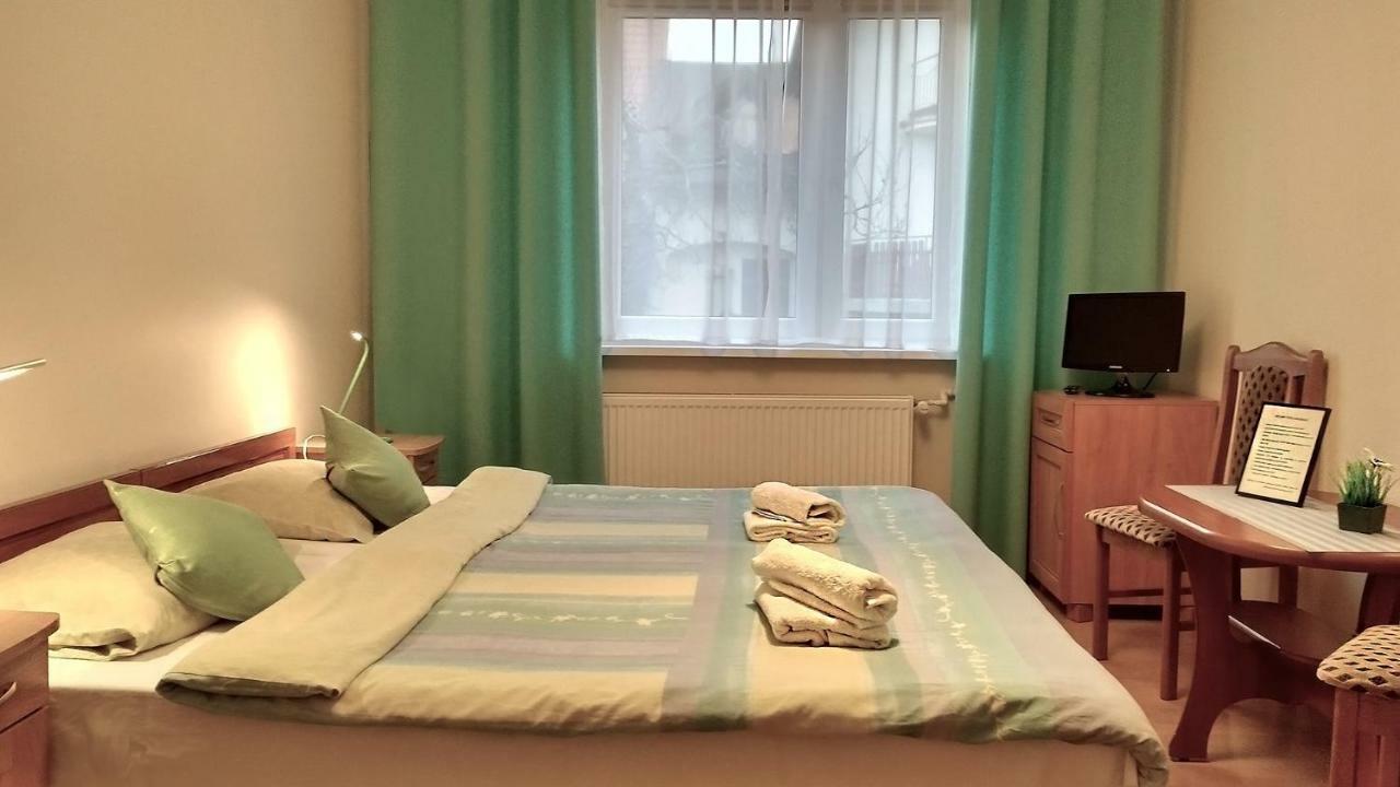Pod Jarzebina Leilighet Stary Toruń Eksteriør bilde